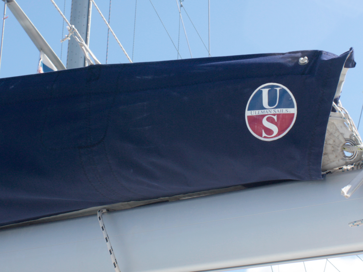 a boat sitting on top of a bed